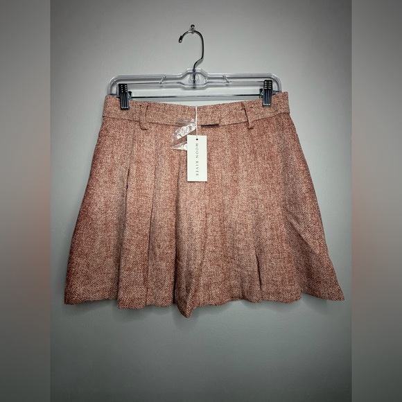 Moon River Dresses & Skirts - Moon River Brown Pleated Mini Skirt